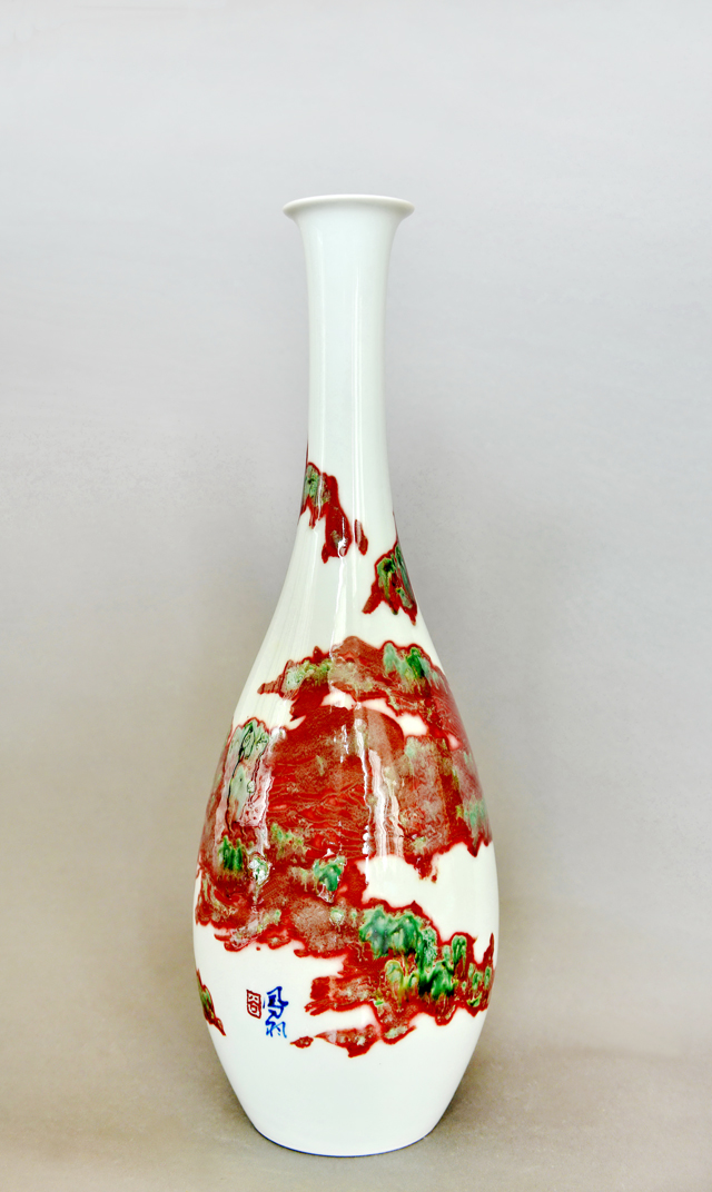 谷凤羽作品1《哀牢神韵》青花釉里红净瓶--规格：高50cm.jpg