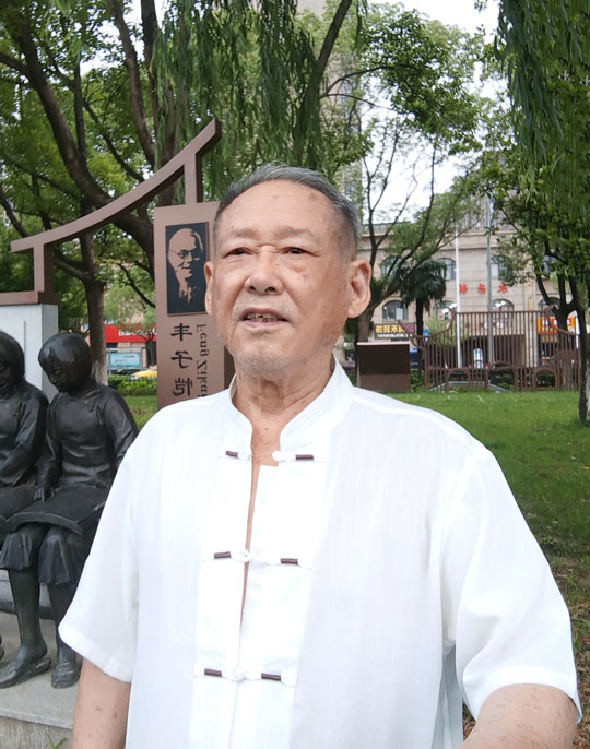 张有敬.jpg