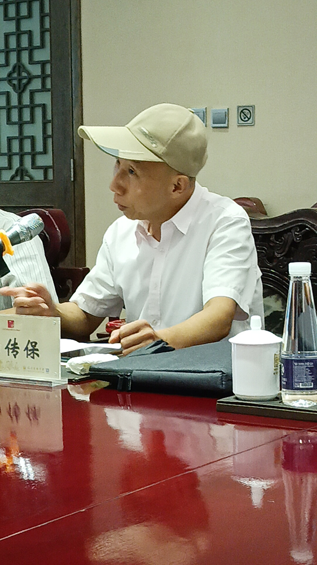华夏国艺中心副主任汤传保创作历程演讲.jpg