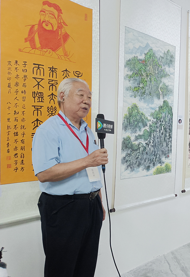 颜真卿书画院院长暨研究院执行院长魏宝玉接受媒体采访.jpg
