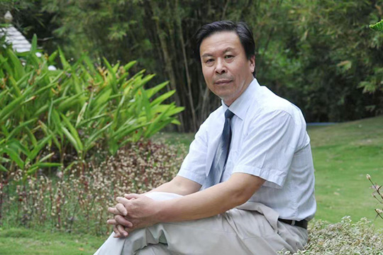 杜文瀚个人照-.jpg