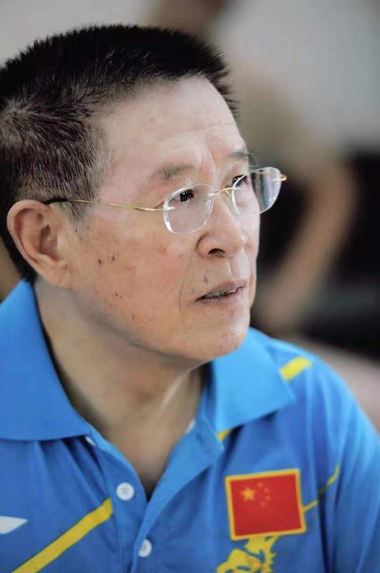 郁志桐个人照.jpg