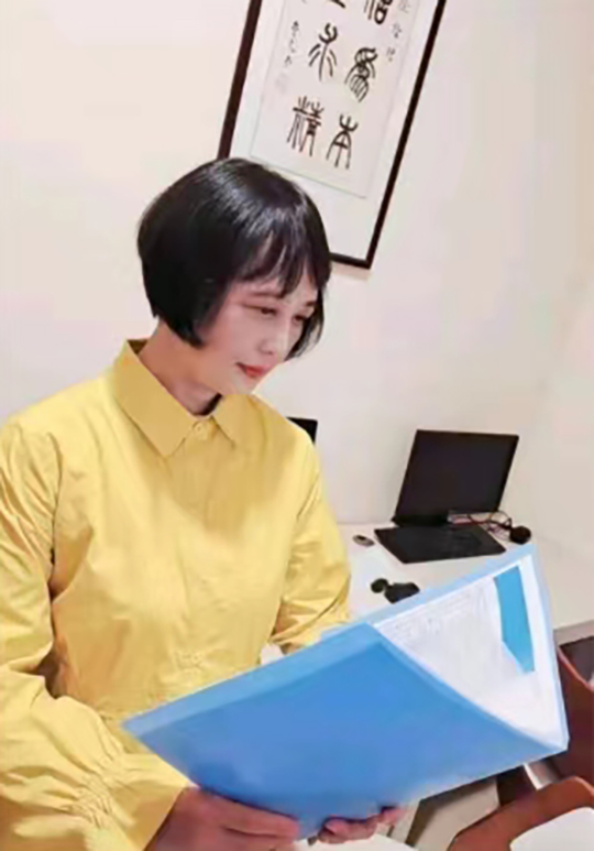 汪千龄个人照片.jpg