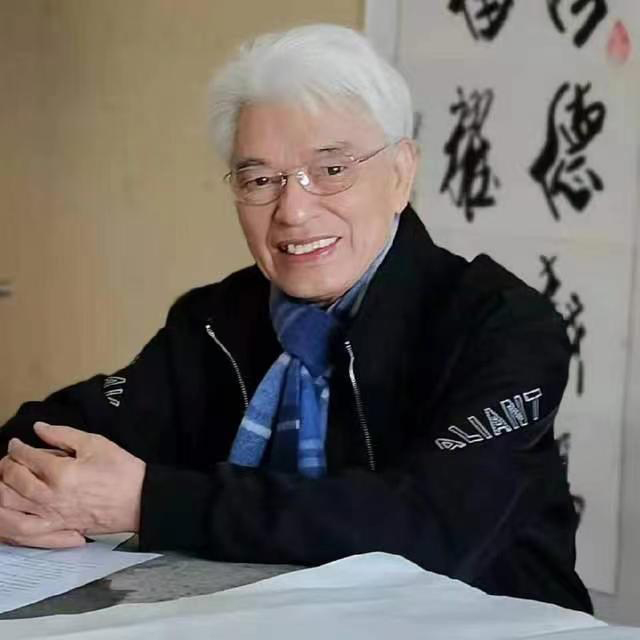 陈福耀个人照片.jpg