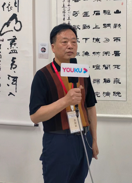 张运岚.jpg
