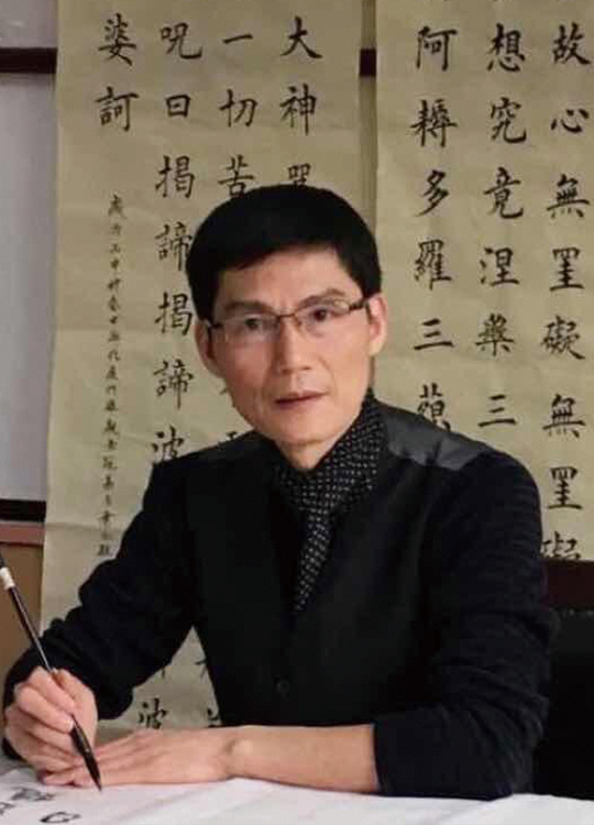 叶向群1.jpg