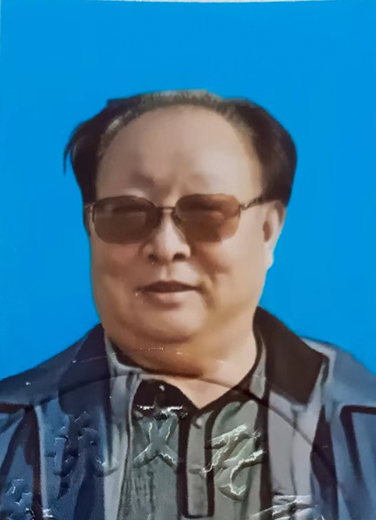 王万宏个人照片.jpg