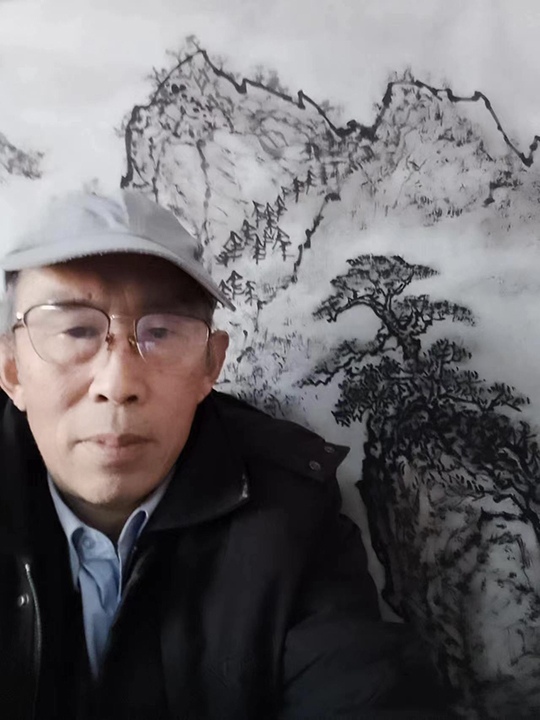 闫学文个人照片.jpg