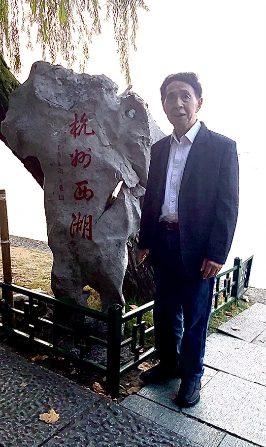 邓光炎个人照片.jpg