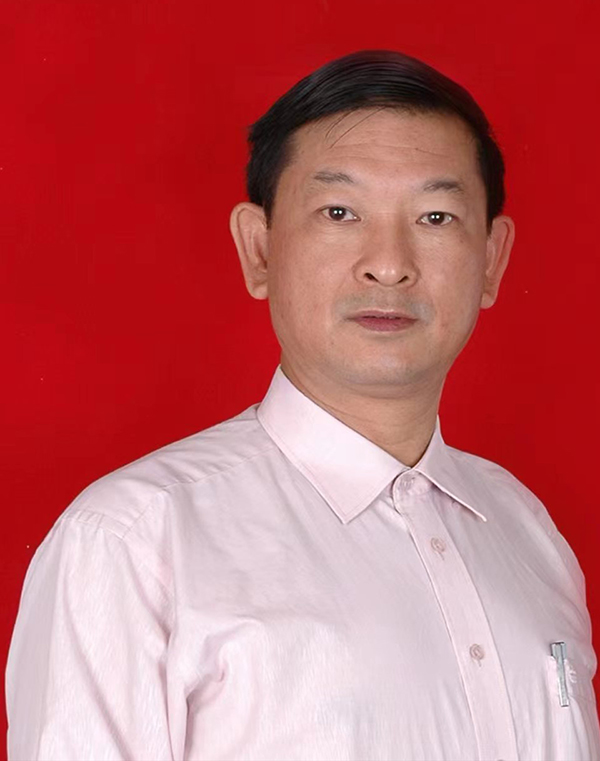 陈海平个人照.jpg