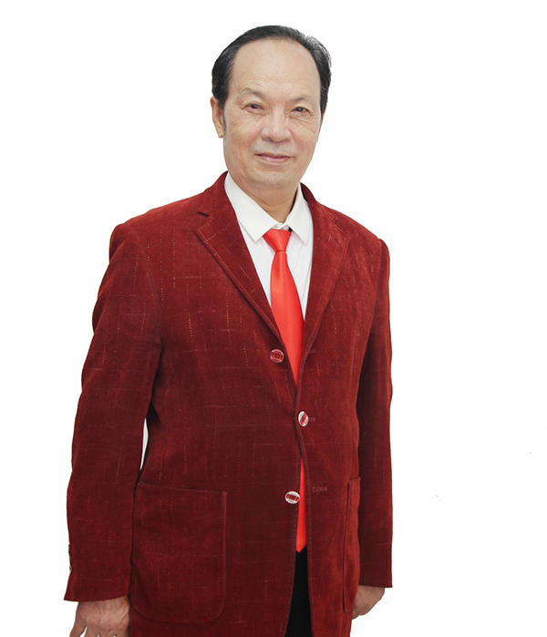 李春伟.jpg