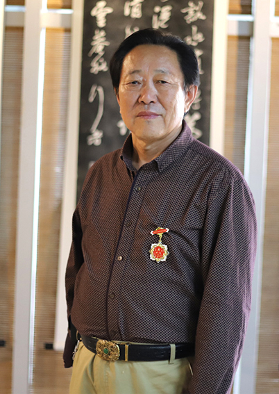 汪登保照片.jpg