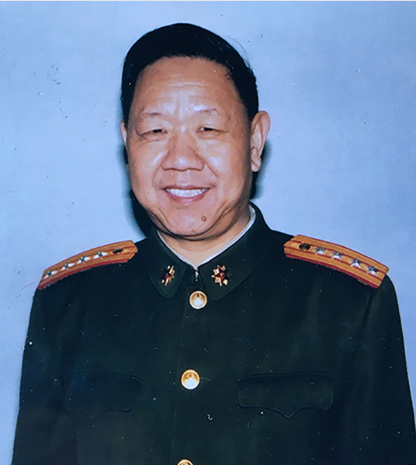 薛克彬照片.jpg