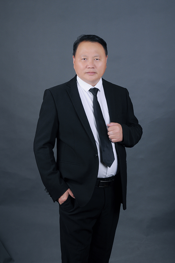 刘成甫个人照片.jpg