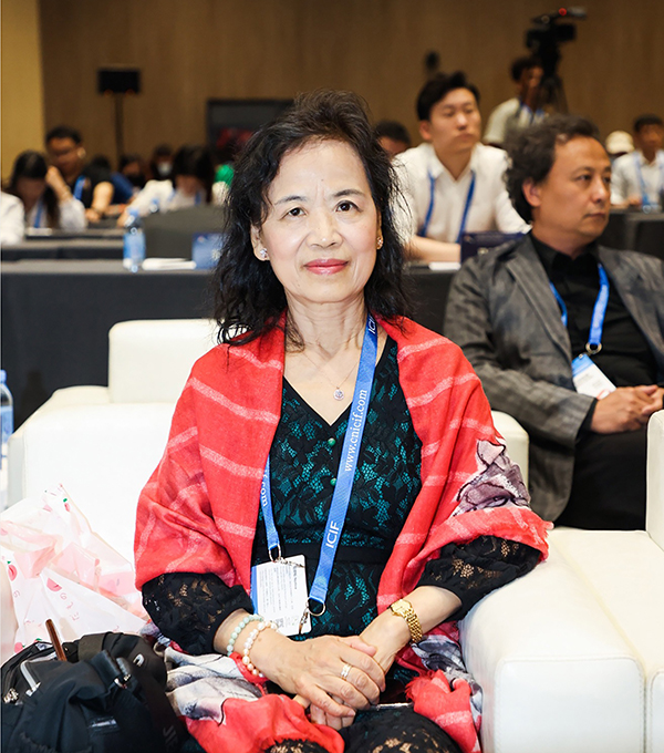 司徒惠霞.jpg