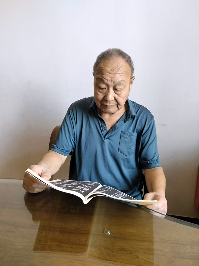 任谦先个人照片.jpg